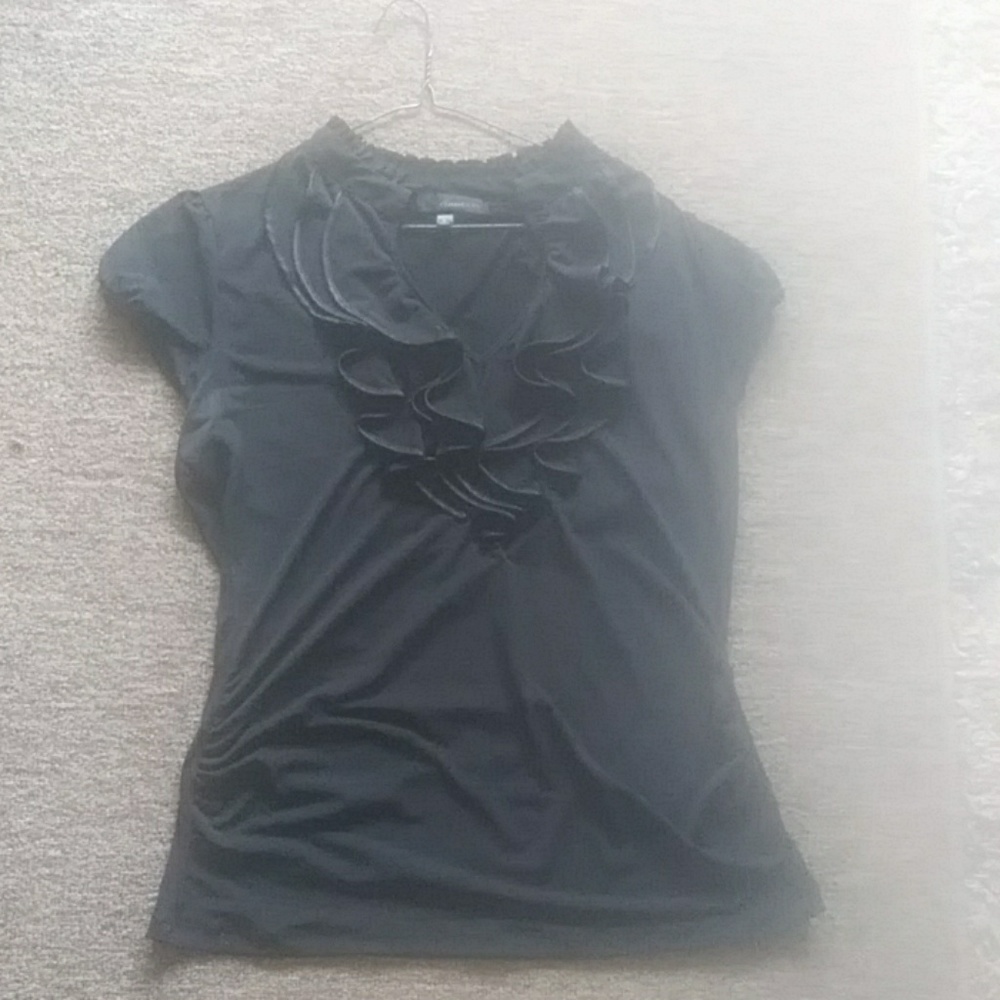 A very sheek woman's shirt